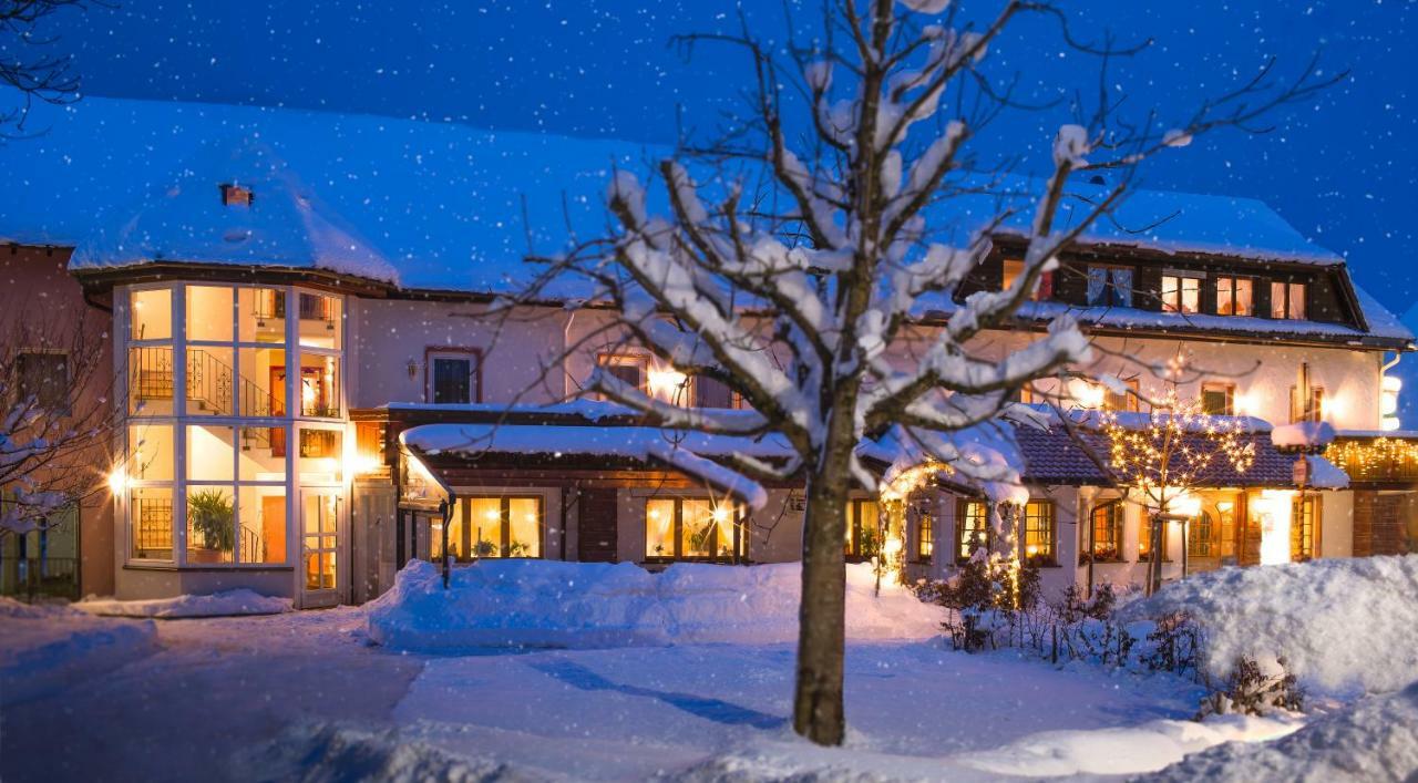 Gasthof Zur Burg Ewattingen Bagian luar foto